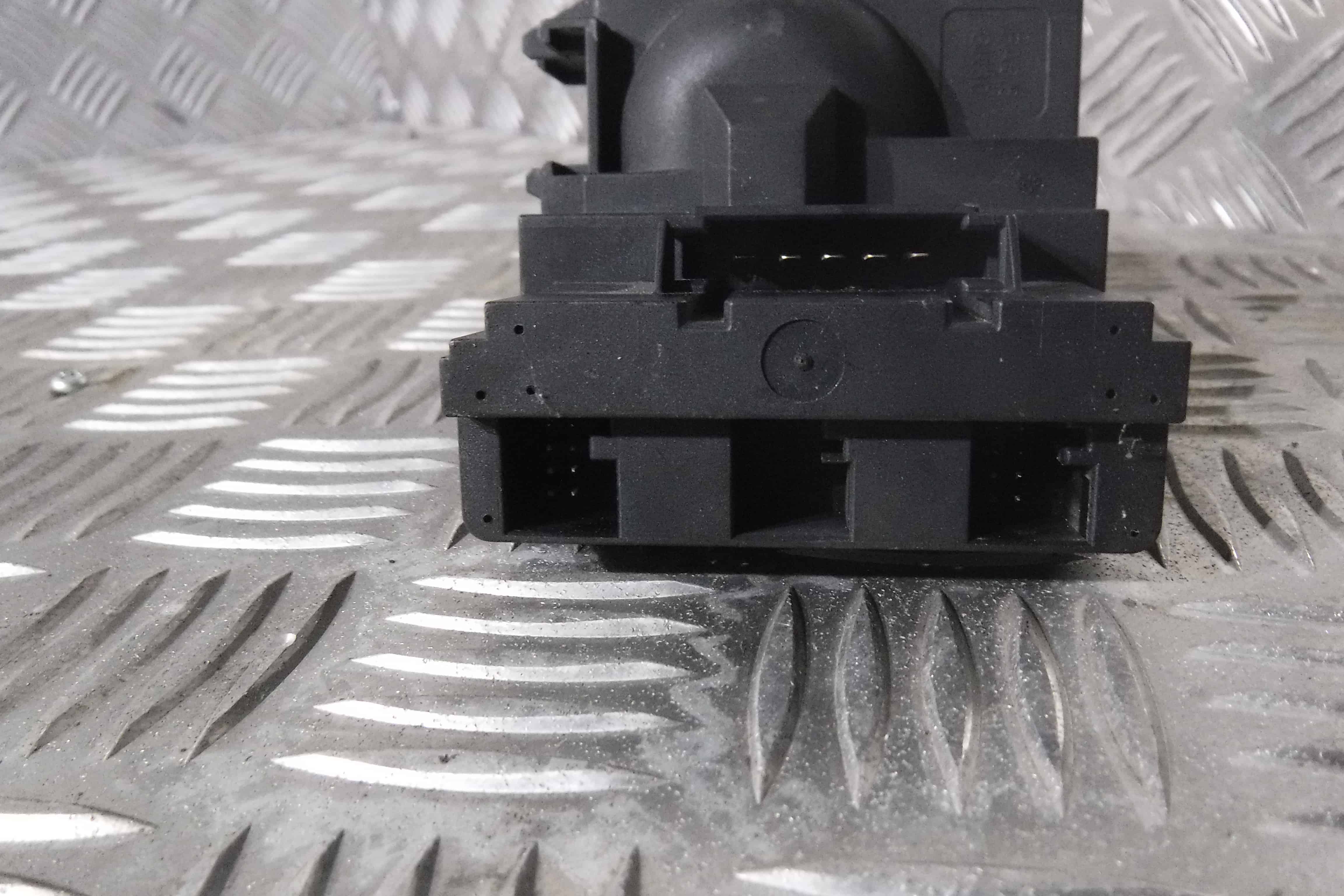 VW CRAFTER IGNITION BARREL AND KEY FITS 200710 Van Services Ltd