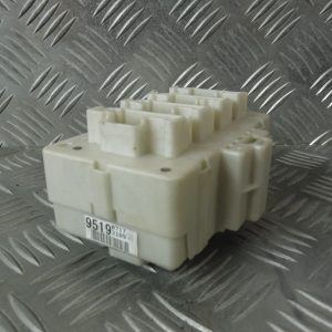 ISUZU NKR GRAFTER PLUG JUNCTION BOX - FITS 2009+