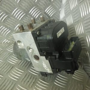NISSAN PATROL ABS PUMP - 47660 VB000