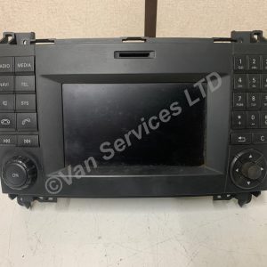 MERCEDES SPRINTER SAT NAV RADIO / STEREO - FITS 2007-18 A 906 900 46 03