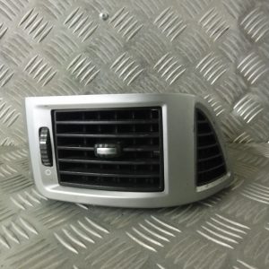 DUCATO BOXER RELAY OS MIDDLE DASH AIR VENT - FITS 2007+
