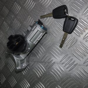 DUCATO BOXER RELAY IGNITION BARREL WITH 2 KEYS - FITS 2006+ 5 PIN