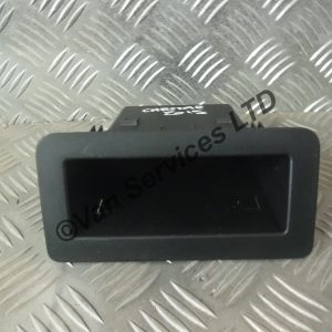 NISSAN CABSTAR RENAULT MAXITY DASH POCKET - FITS 2010+
