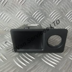 NISSAN CABSTAR RENAULT MAXITY USB/AUX POCKET - FITS 2010+