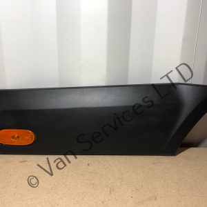 GENUINE MERCEDES SPRINTER O/S/R (Drivers) TRIM MOULDING WITH LED MARKER LIGHT A9066902882 *USED* 2007-18