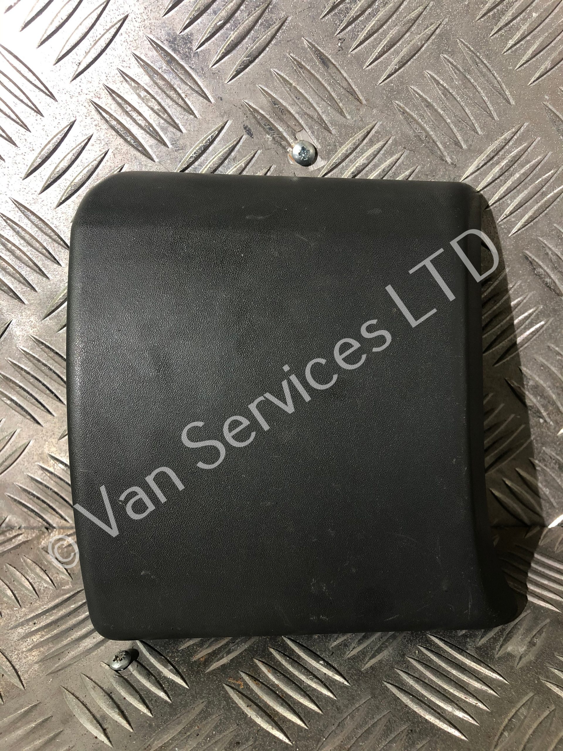 Genuine Renault Trafic Vivaro Primastar Trim Moulding O S Drivers genuine-renault-trafic-vivaro-primastar-trim-moulding-o-s-drivers