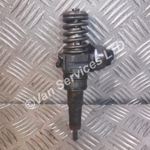 Genuine VW Caddy Diesel Fuel Injector - Fits 2004-10