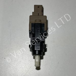 BOXER DUCATO RELAY CLUTCH PEDAL SWITCH - FITS 2007+ 46840511