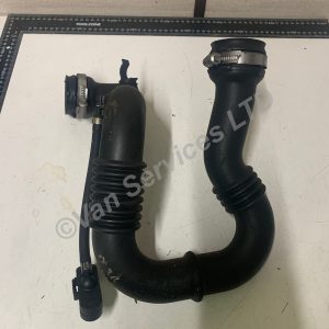 GENUINE VIVARO TRAFIC 2.0 M9R DIESEL TURBO INTERCOOLER PIPE HOSE 93864697