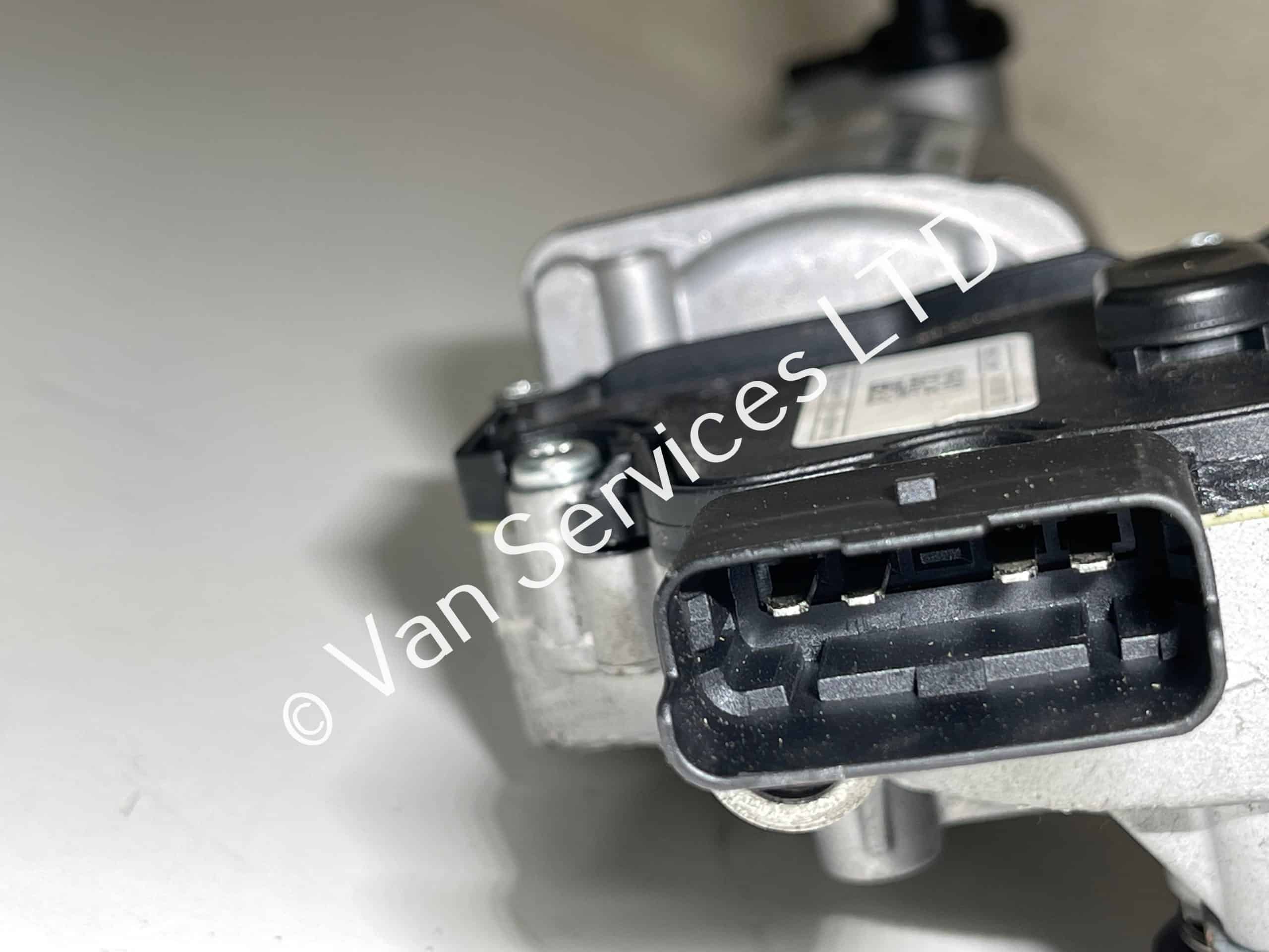 Front Wiper Motor & Linkage Kit For Citroen Dispatch / Peugeot Expert / Fiat Scudo (2007-2016)