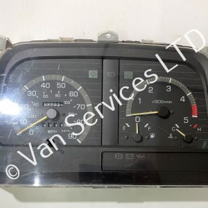 Genuine Mitsubishi Canter 3.5 Ton Double Cab 12v Speedo Speedometer Clocks 1998 - 2005 ML140188