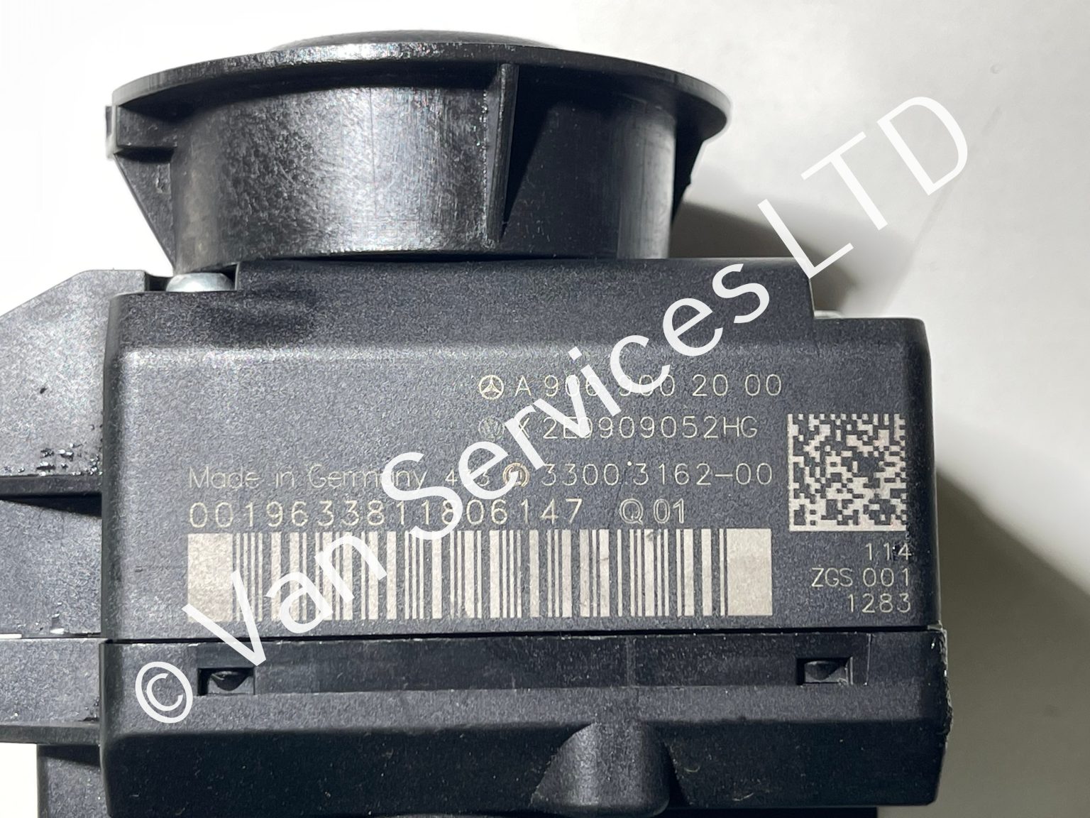 GENUINE AUTOMATIC VW CRAFTER IGNITION BARREL AND KEY 2007 2010