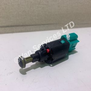 GENUINE CITROEN BERLINGO PARTNER BRAKE PEDAL SWITCH - FITS 2008-18