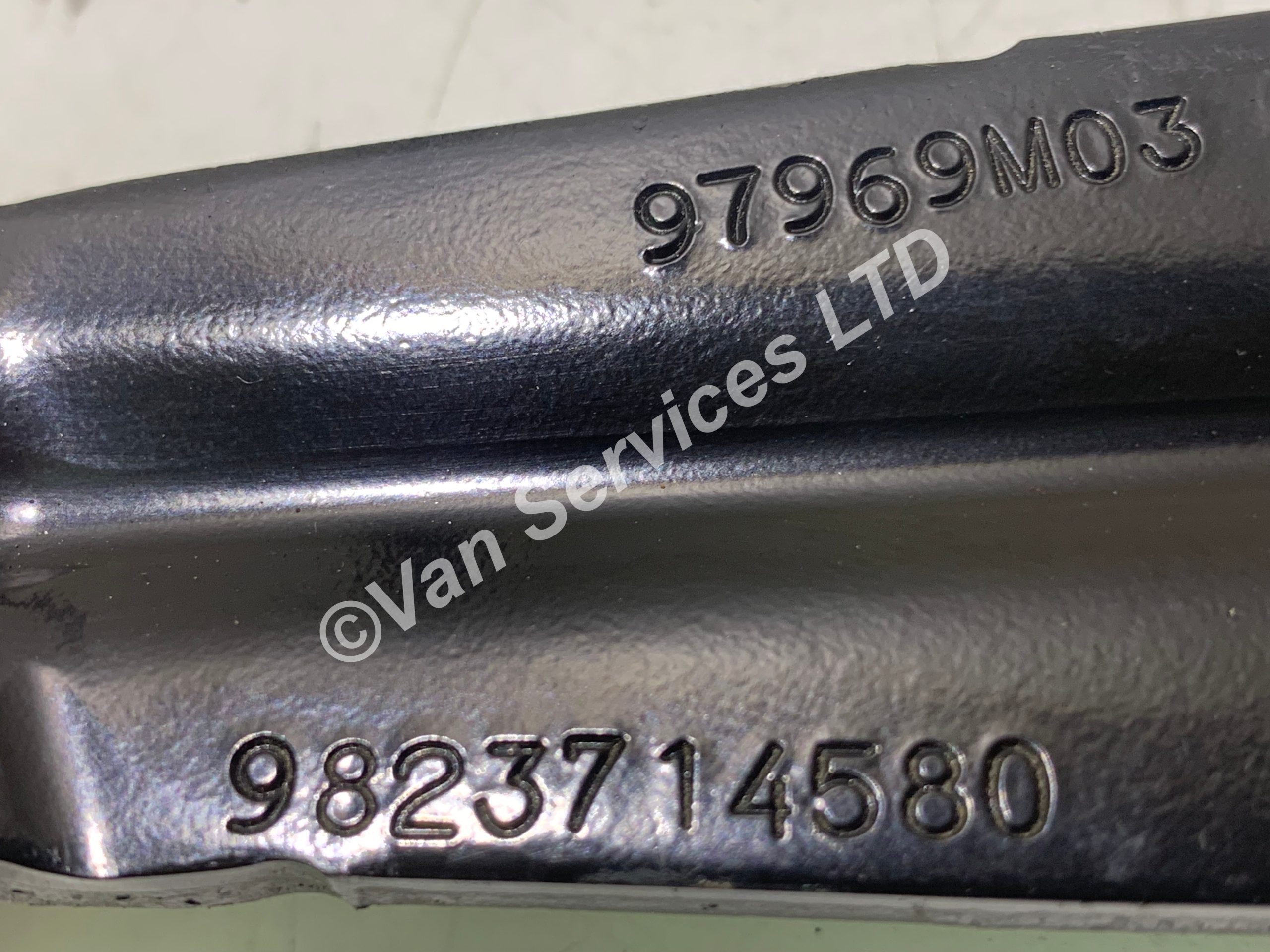 EXPERT DISPATCH SCUDO PROACE N/S PASSENGER SIDE LOADING DOOR TOP ROLLER - FITS 2016-22 - Image 2